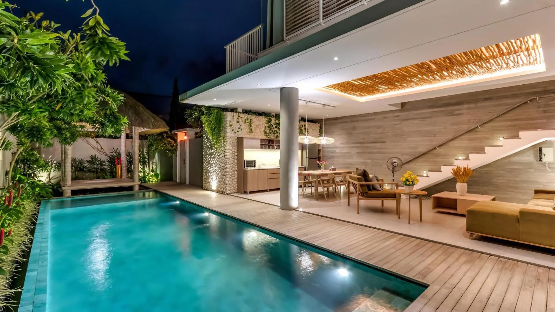 The Swan Villas By Villa Finder Seminyak