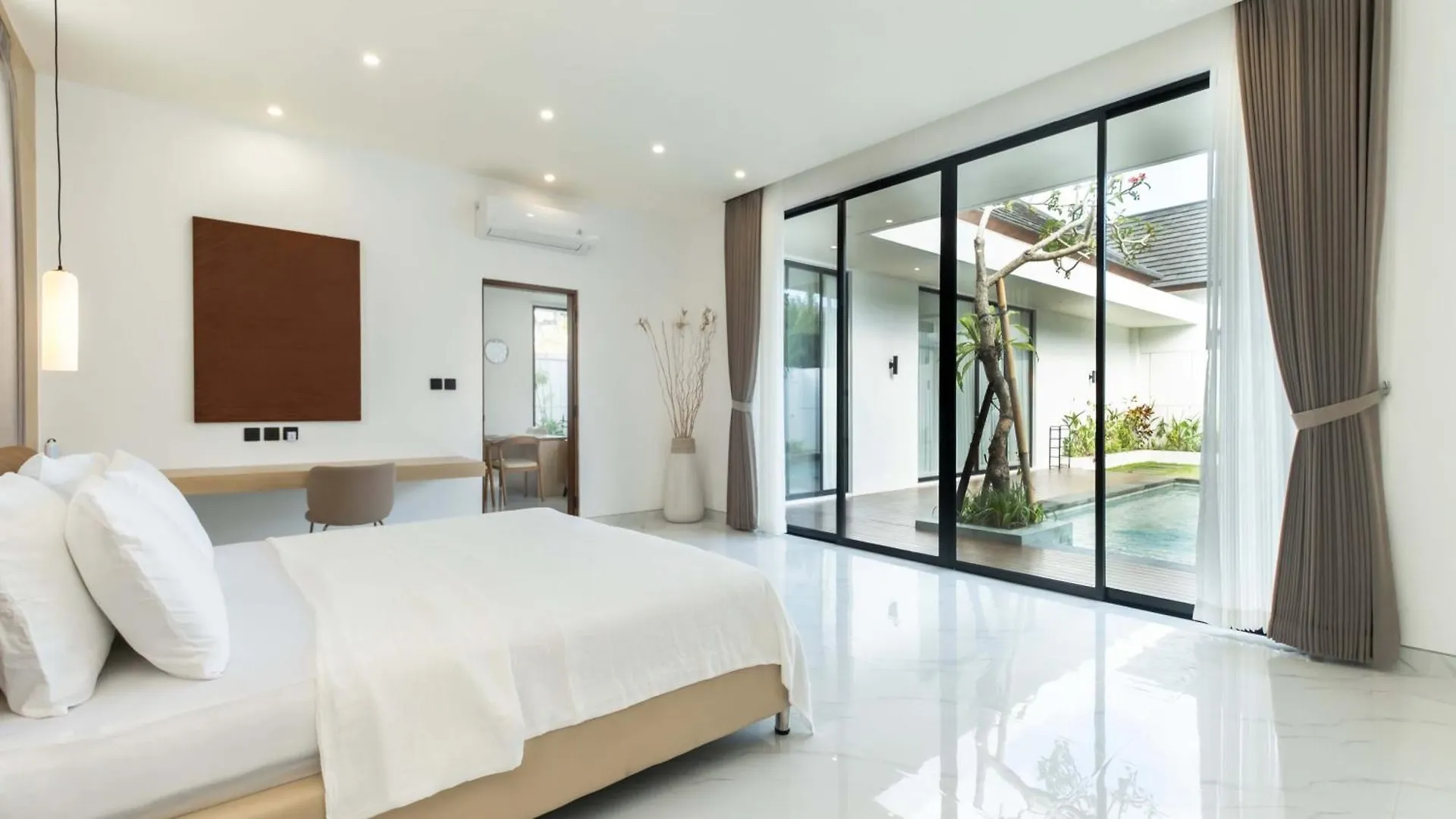 The Swan Villas By Villa Finder スミニャック 0*,