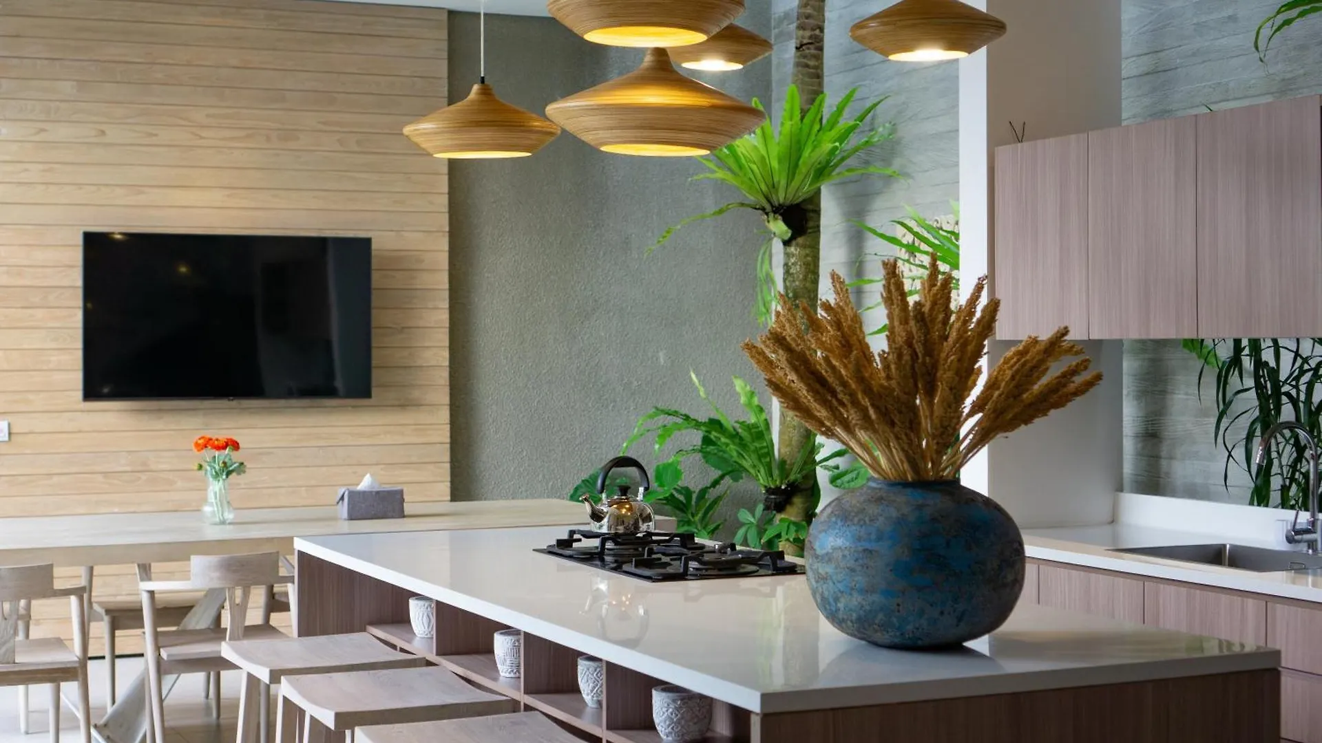 The Swan Villas By Villa Finder Seminyak