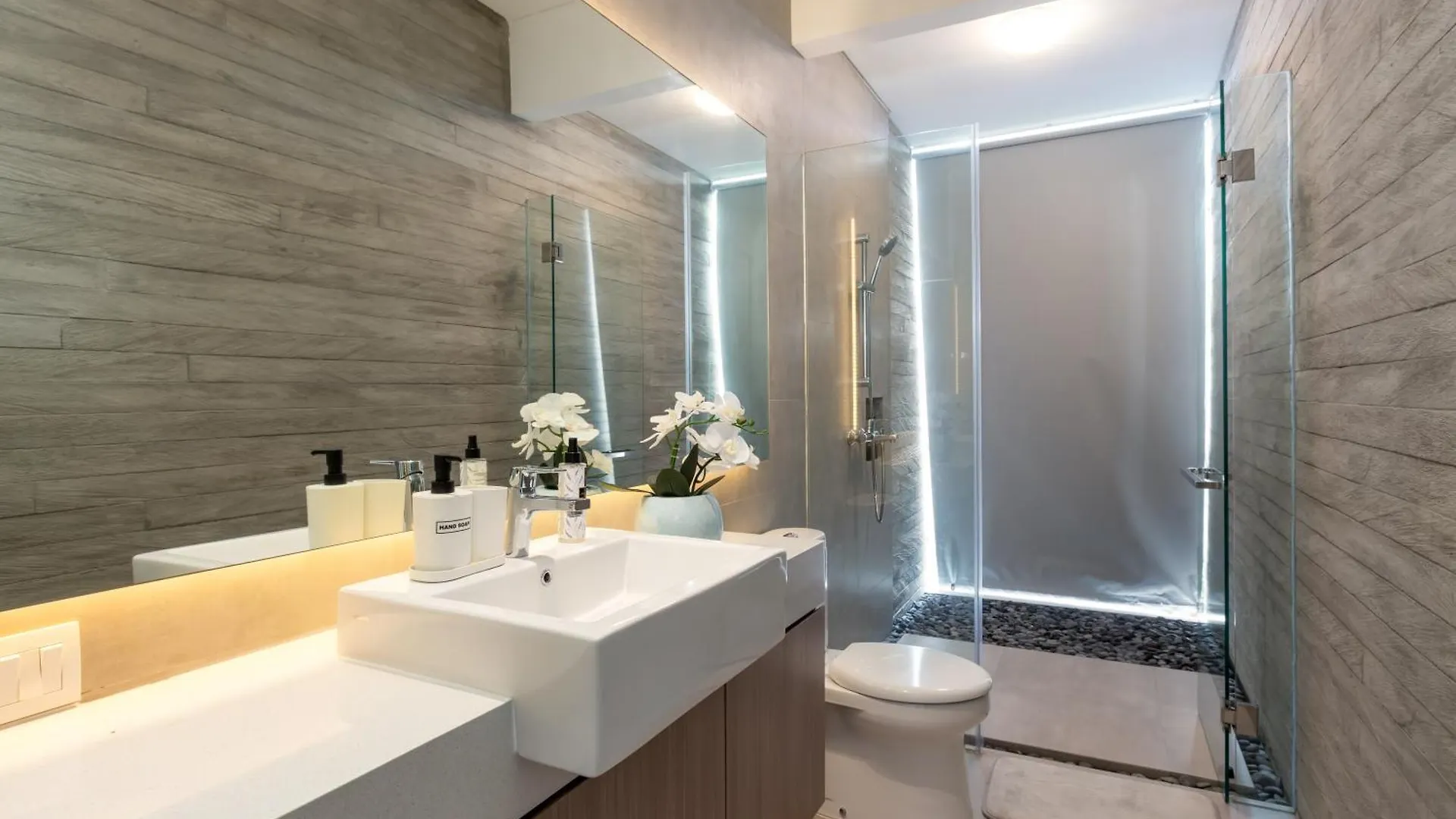 The Swan Villas By Villa Finder Seminyak 0*,