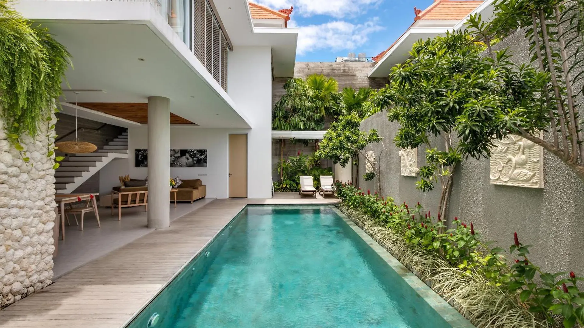 The Swan Villas By Villa Finder Seminyak 0*,  Indonesië
